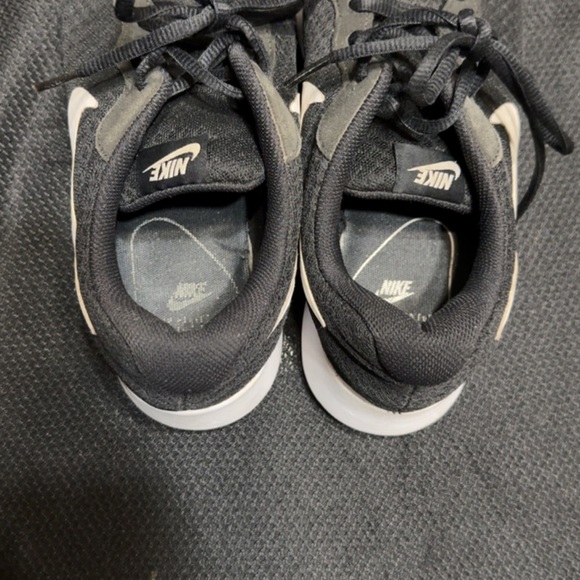 Nike Tanjun Black Women size 9.5 - Picture 5 of 6